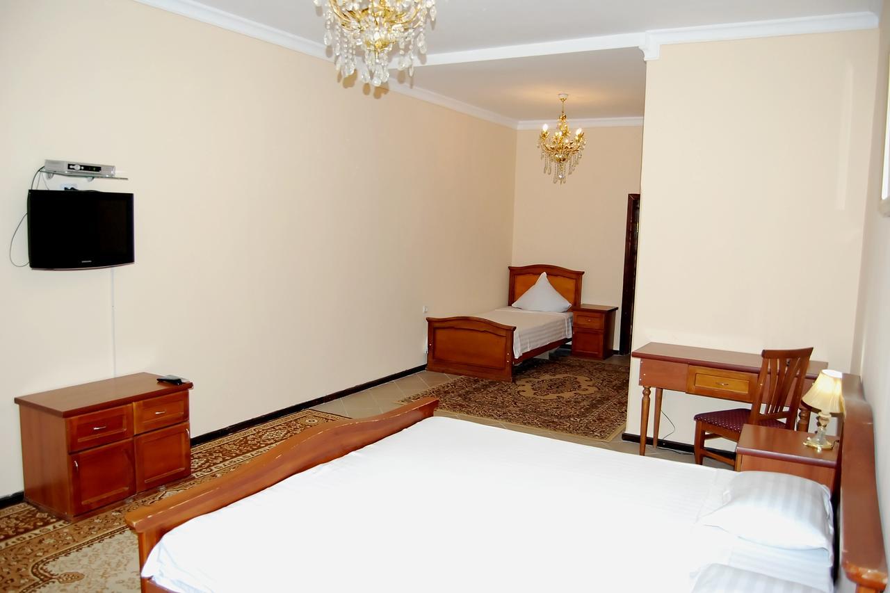 Crown Hotel ทาชเคนต์ ภายนอก รูปภาพ