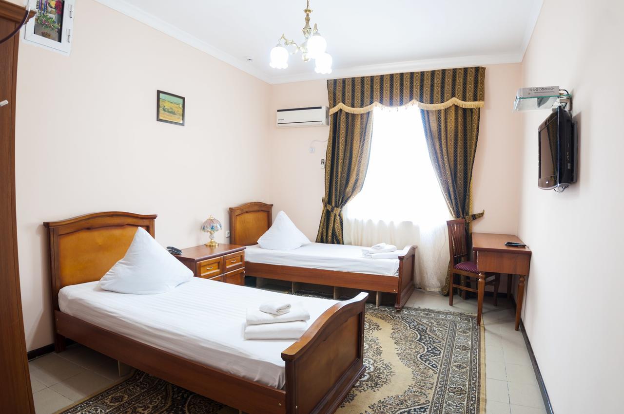 Crown Hotel ทาชเคนต์ ภายนอก รูปภาพ
